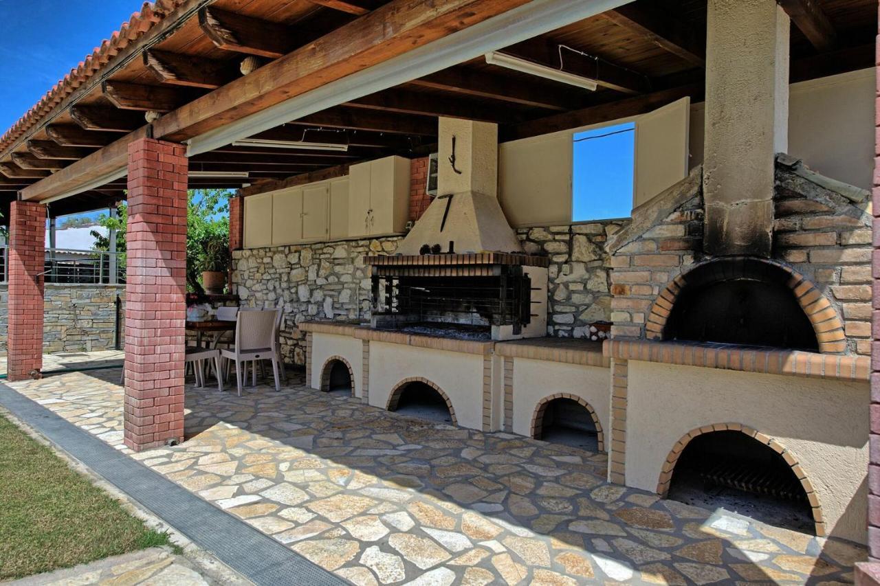 Acharavi Beach Villa By Posarellivillas Exterior foto